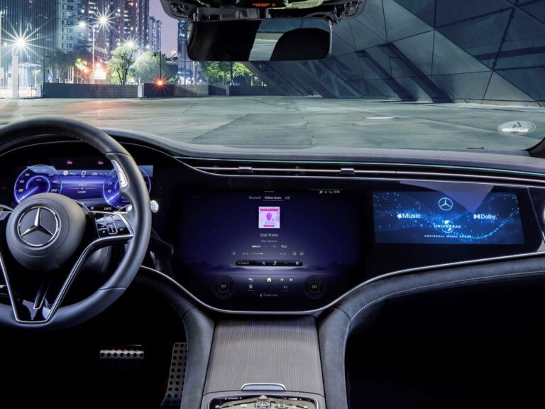 Mercedes-Benz y Google crearán coches con «supercomputadoras»