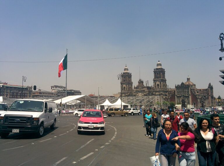 Día del Maestro con Doble No Circula en CDMX