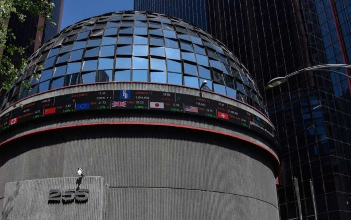 Peso se acerca a 20 por dólar por nerviosismo de inversionistas ante reforma judicial