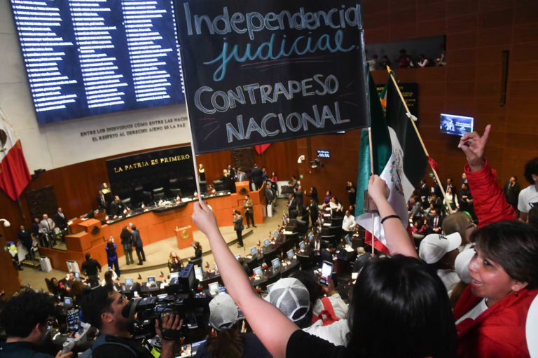 Moody’s advierte que reforma judicial podría ‘dañar’ calidad crediticia soberana de México