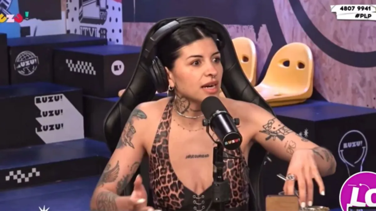 Cazzu desmiente a Ángela Aguilar y asegura que no sabía que ya andaba con Christian Nodal