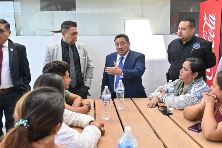 Atiende Fiscal de Morelos a padres de familia por agresión a menor en escuela de Jiutepec