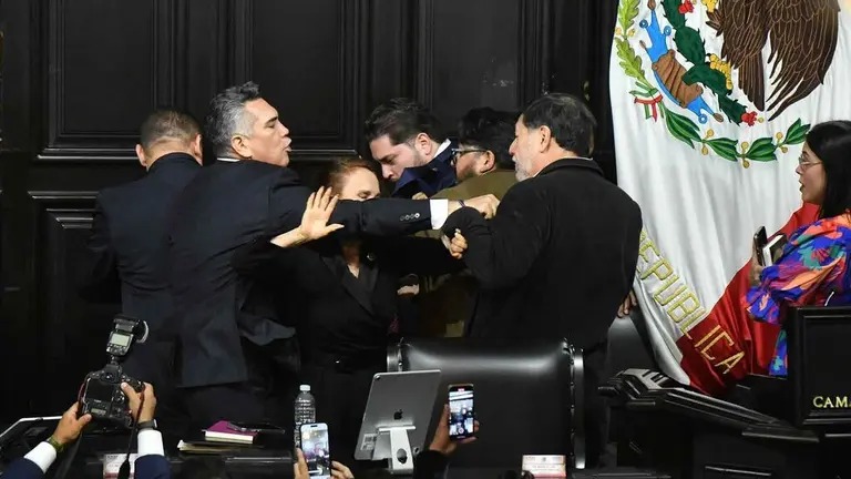 Senado revisará confrontación entre Noroña y Alito en última sesión de la Permanente