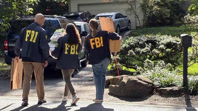 FBI registra casa de John Bolton, exconsejero de Trump y uno de sus mayores críticos