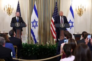 Trump y Netanyahu presentan plan de paz para Gaza