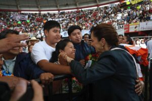 Sheinbaum destaca apoyos del Bienestar en Michoacán
