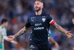 Rayados vence por la mínima a Santos y mantiene el paso firme en la cima