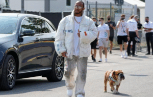 Lewis Hamilton despide a su inseparable bulldog Roscoe