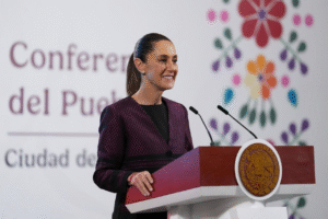 Sheinbaum llama a mexicanos en EE.UU. a celebrar con precaución las fiestas patrias