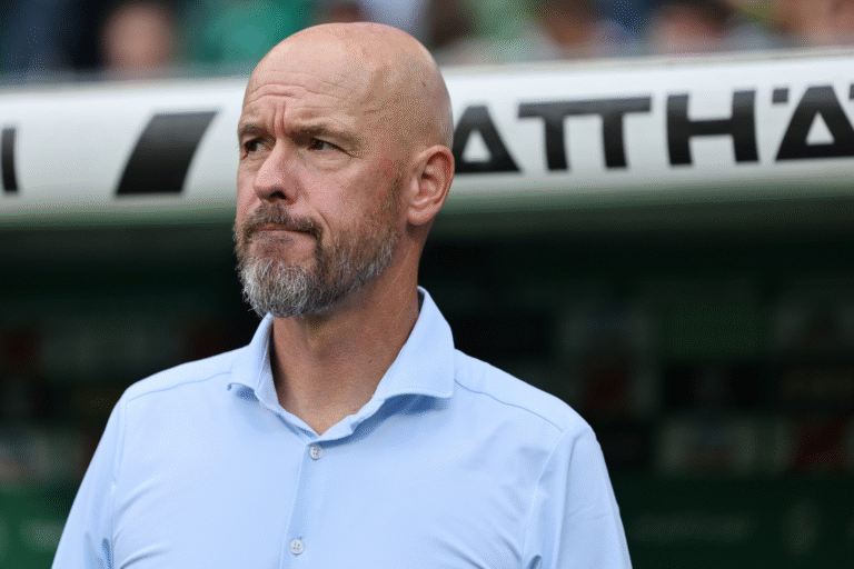Bayer Leverkusen rompe con Ten Hag tras solo dos jornadas de Bundesliga