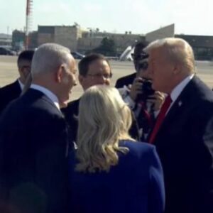 Trump llega a Israel en visita oficial durante cese al fuego
