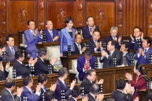 Sanae Takaichi, primera mujer en gobernar Japón