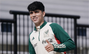 Kevin Álvarez sustituye a Rodrigo Huescas en la convocatoria de México