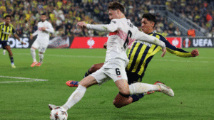Fenerbahce derrota 1-0 al Stuttgart con gran actuación de Edson Álvarez