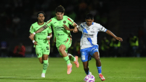 Puebla y FC Juárez empatan 4-4 en partidazo