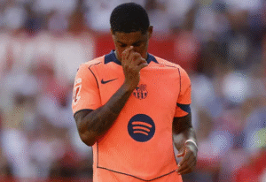 Sevilla humilla 4-1 al Barcelona y deja al Real Madrid como líder de LaLiga