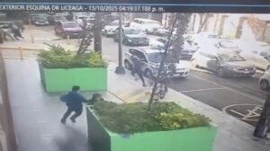 Captan a hombre con casco huyendo tras el asesinato de David Cohen