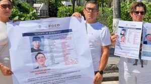 Cae secretario por desaparición de Carlos en su bar