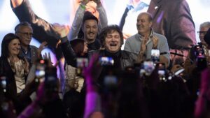 Milei gana legislativas con 40.8% y amplía su poder en el Congreso