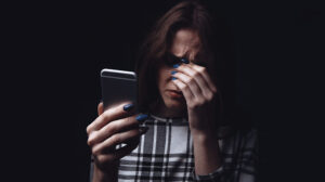 ONU alerta aumento de violencia digital contra mujeres