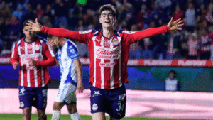 Chivas vence a Pachuca y se acerca a la Liguilla del Apertura 2025