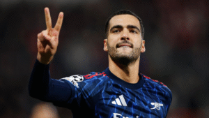 Arsenal golea 3-0 al Slavia Praga y firma su cuarta victoria en Champions