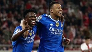 Real Madrid vence 3-4 al Olympiacos con póker histórico de Mbappé