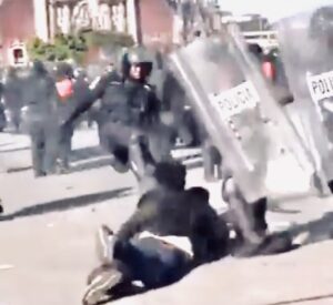 PAN exige cesar a mandos por agresiones en marcha Z