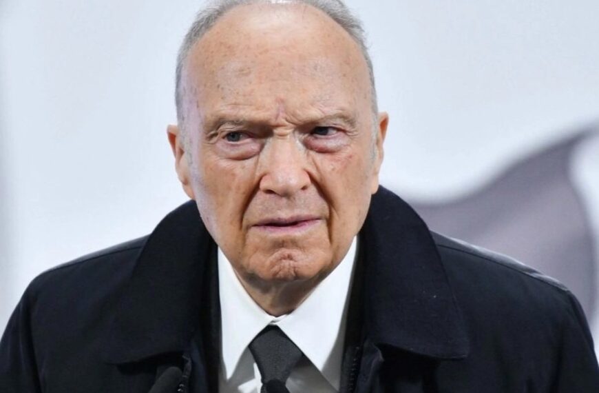 Gertz presenta renuncia