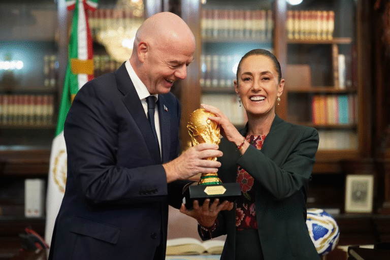 Sheinbaum definirá mañana si asistirá al sorteo del Mundial 2026
