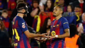 Barcelona vence 2-0 a Osasuna y se mantiene líder de LaLiga