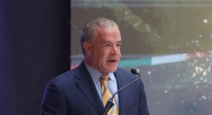 Juez federal libra nueva orden de aprehensión contra Raúl Rocha Cantú