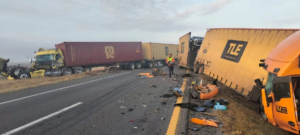 Choque múltiple en autopista México-Morelia-Guadalajara deja un muerto y 10 heridos