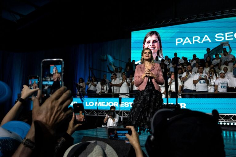 Laura Fernández gana en Costa Rica
