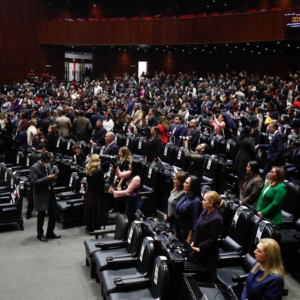 Senado analiza reforma de jornada laboral de 40 horas