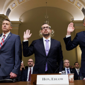 Funcionarios migratorios de EU comparecen ante el Congreso tras protestas en Minneapolis