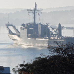 Llega a Cuba ayuda humanitaria en embarcaciones de la Marina