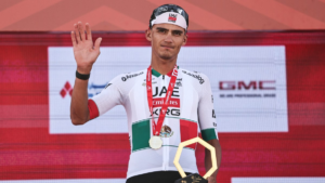 Isaac del Toro gana la etapa 1 del UAE Tour