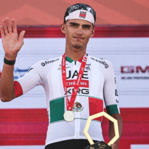 Isaac del Toro gana la etapa 1 del UAE Tour