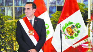 Congreso de Perú destituye al presidente José Jerí