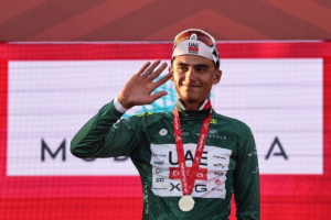 Isaac del Toro termina segundo en la tercera etapa del Tour UAE