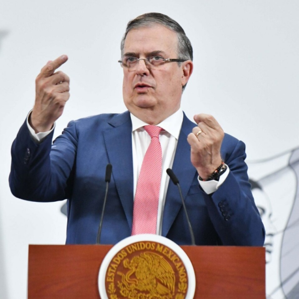 México analizará nuevo arancel de 10% anunciado por Trump: Ebrard