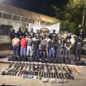Detienen a 15 personas y aseguran armas y vehículos en operativo en Tapachula