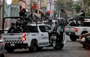Guardia Nacional refuerza seguridad en la FEMDO tras traslado de restos de ‘El Mencho’