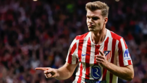 Sorloth firma triplete y clasifica al Atlético a octavos de Champions