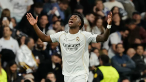 Real Madrid avanza a octavos tras vencer 2-1 al Benfica en el Bernabéu