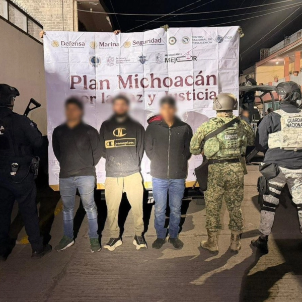 Detienen a tres presuntos implicados en ataque a presidencia municipal de Jiquilpan