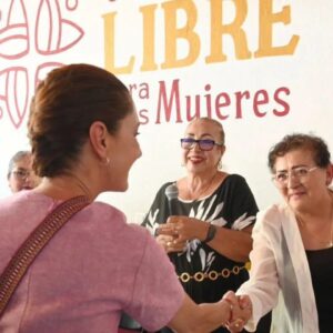 Sheinbaum afirma que en México gobiernan el pueblo y las mujeres