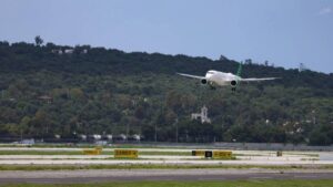 Más de mil 300 mexicanos salen de Medio Oriente