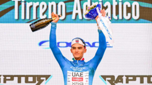 Isaac del Toro termina segundo en etapa 2 de Tirreno-Adriático 2026 y asume liderato general